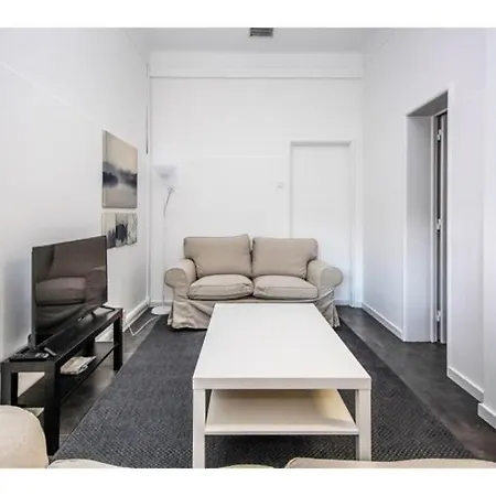 Houze Spacious 9 Bedroom Flat In Central Lisbon Apartment *